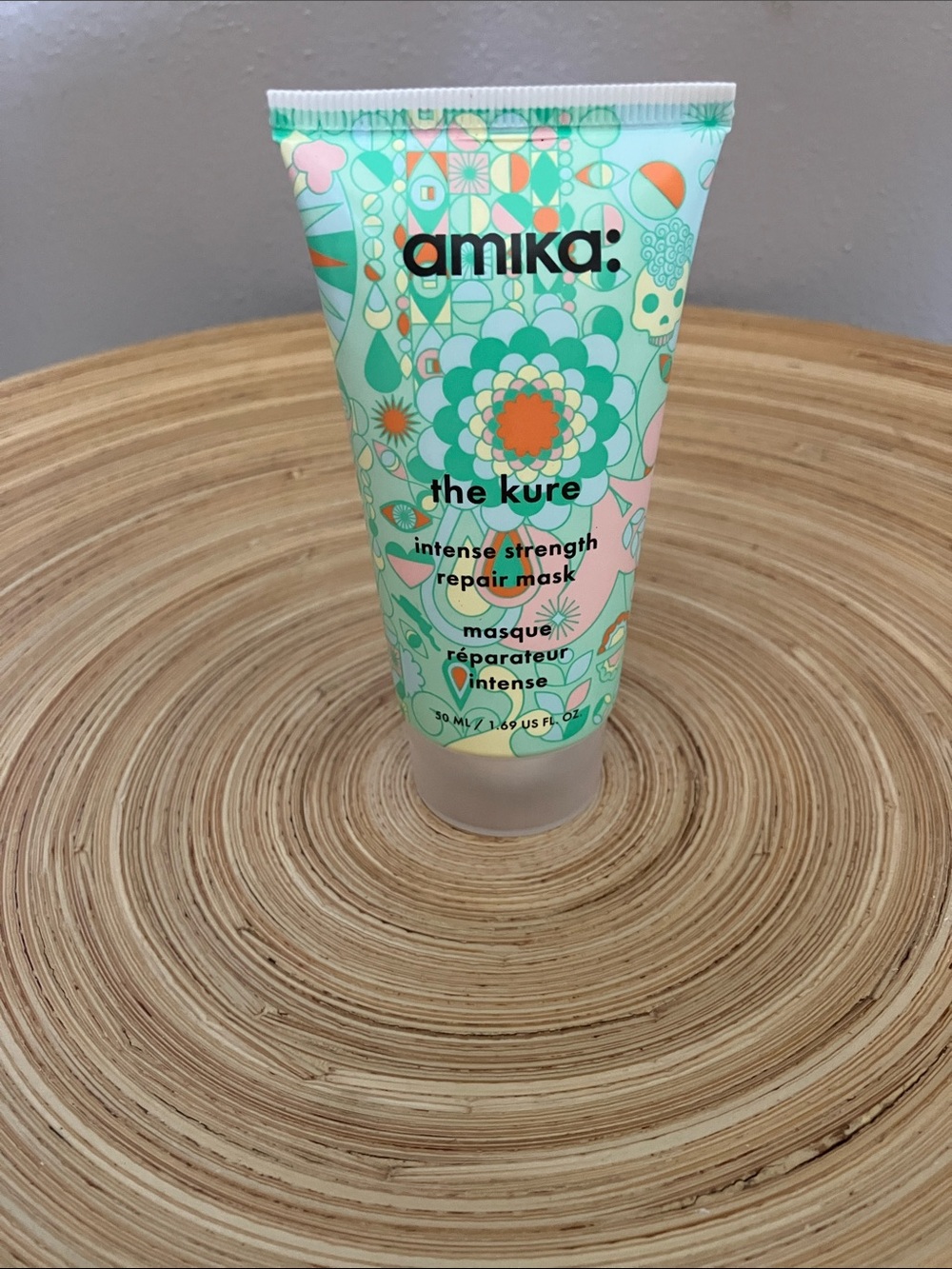 NWT- AMIKA repair mask tube. Great for winter time!!